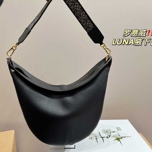 designer luxury loweitys leather splicing bags for womens handbags weave strap the tote bag multicolour crossbody 7a fashion versatile walle
designer luxury loweitys leather splicing bags for womens handbags weave strap the tote bag multicolour crossbody 7a fashion versatile walle