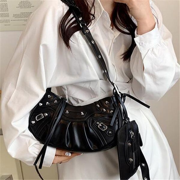 luxury evening bags women handbags classic motorcycle bags element design rivet leather half crescent le cagole saddle single shoulder diago
luxury evening bags women handbags classic motorcycle bags element design rivet leather half crescent le cagole saddle single shoulder diago