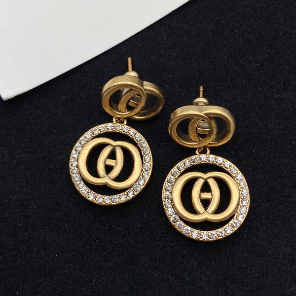 designer luxury diamond dangle earrings letters stud brand women rhinestone earring wedding party jewelry, Golden;silver
designer luxury diamond dangle earrings letters stud brand women rhinestone earring wedding party jewelry, Golden;silver