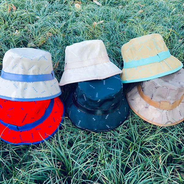 bucket hat designer hat luxury hats solid colour letter design atmosphere fashion leisure sunshade cap temperament versatile hat couple, Black;white
bucket hat designer hat luxury hats solid colour letter design atmosphere fashion leisure sunshade cap temperament versatile hat couple, Black;white