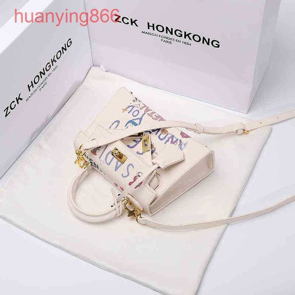 brand h bags luxury shoulder handbags hong kong genuine leather second generation graffiti kelllys bag versatile mini small advanced texture
brand h bags luxury shoulder handbags hong kong genuine leather second generation graffiti kelllys bag versatile mini small advanced texture