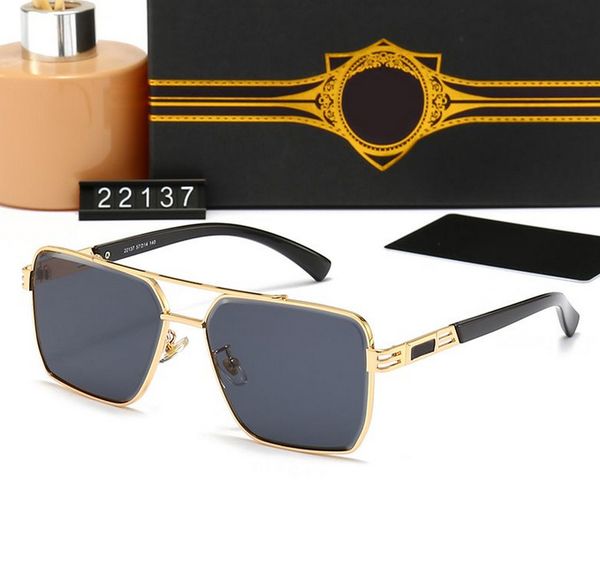 h sunglasses 2021 brand designer sunglass women men glasses womens sun glass uv400 lens with box g bb f, White;black
h sunglasses 2021 brand designer sunglass women men glasses womens sun glass uv400 lens with box g bb f, White;black