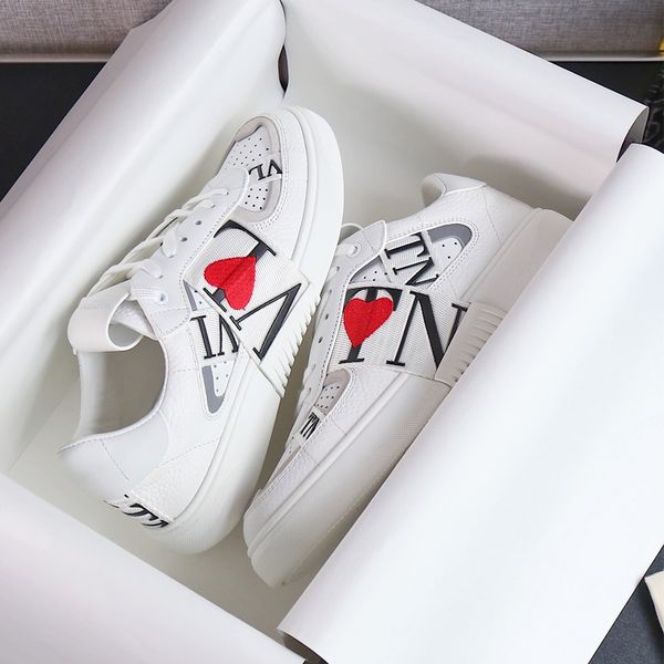 luxury designer women mans casual shoes fashion genuine leather patchwork leeters printed woman loafers runway outfit low trainers sneakers, Black
luxury designer women mans casual shoes fashion genuine leather patchwork leeters printed woman loafers runway outfit low trainers sneakers, Black