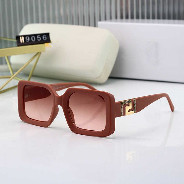 luxurious designer versage sunglass versage womsunglasses ens sage mens punk personality metal frame fashion trend toad fashion baseball sun, White;black
luxurious designer versage sunglass versage womsunglasses ens sage mens punk personality metal frame fashion trend toad fashion baseball sun, White;black