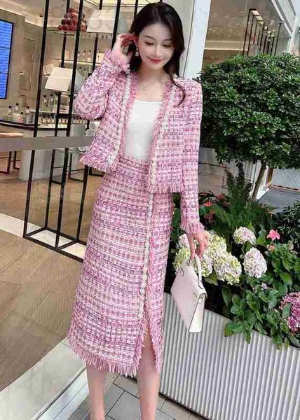 two piece dress designer women's sets2022 new autumn winter -piece fashion pearl tweed jacket skirt womens suit casual spring women t0e, White
two piece dress designer women's sets2022 new autumn winter -piece fashion pearl tweed jacket skirt womens suit casual spring women t0e, White