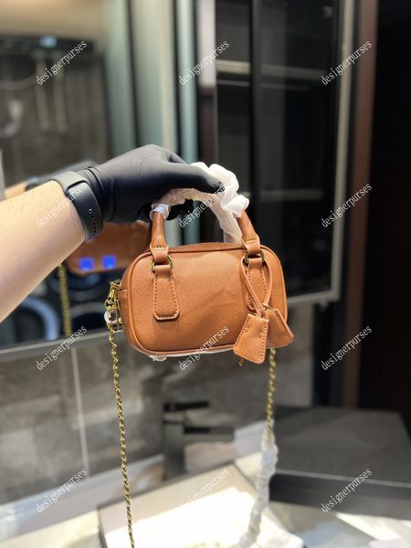 tz 7 colors mini camera bag triangle logo handbags fashion elegant zipper closed metal chain shoulder crossbody bag leather canvas women sol
tz 7 colors mini camera bag triangle logo handbags fashion elegant zipper closed metal chain shoulder crossbody bag leather canvas women sol