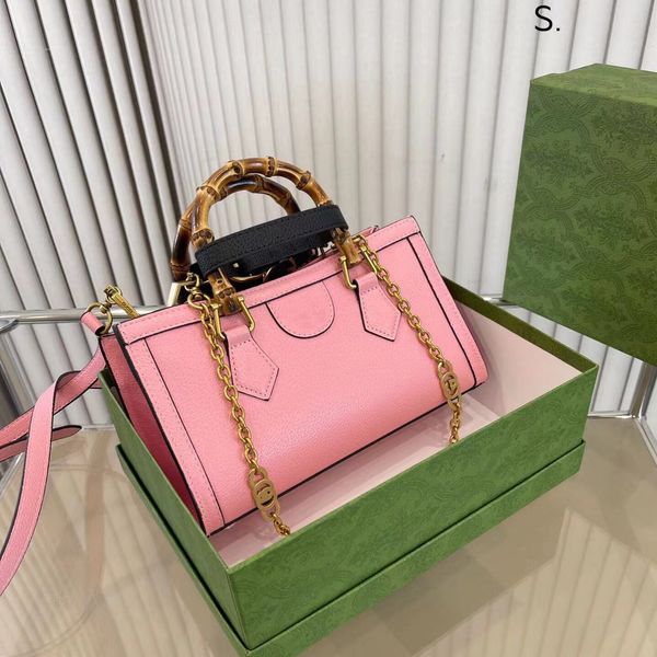 tote bag designers handbag luxurys women handbags capacity tote bags stamped letters banquet wallet fashion leisure gift material leather st
tote bag designers handbag luxurys women handbags capacity tote bags stamped letters banquet wallet fashion leisure gift material leather st