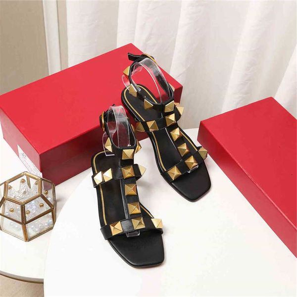 fashion sandals luxury design women high heel leather letter wedding party casual slippers 01 valentinolies 7584, Black
fashion sandals luxury design women high heel leather letter wedding party casual slippers 01 valentinolies 7584, Black