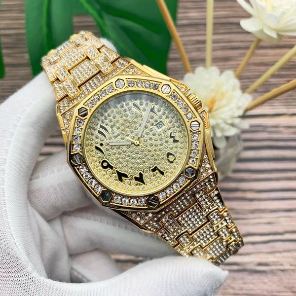 2023 trend a brand quartz steel with full diamond watch men's fashion trend watch, Slivery;brown
2023 trend a brand quartz steel with full diamond watch men's fashion trend watch, Slivery;brown