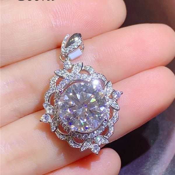 chokers genuine 18k white gold plated 5 cdiamond test past brilliant cut d color pendant necklace vvs1 gemstone jewelry 230306, Golden;silver
chokers genuine 18k white gold plated 5 cdiamond test past brilliant cut d color pendant necklace vvs1 gemstone jewelry 230306, Golden;silver