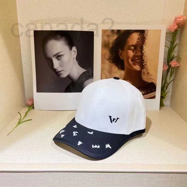 designer luxury brand baseball cap men's women's spring summer new embroidered visor hat fashion trend versatile 3b20, Blue;gray
designer luxury brand baseball cap men's women's spring summer new embroidered visor hat fashion trend versatile 3b20, Blue;gray
