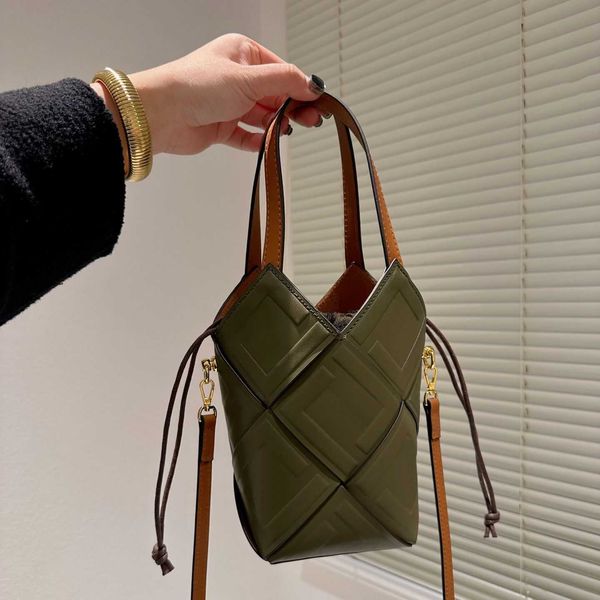 luxury bags designer crossbody bags women shoulder black bag vintage letters print shopping handbags lady leather bucket bag purse 230307
luxury bags designer crossbody bags women shoulder black bag vintage letters print shopping handbags lady leather bucket bag purse 230307