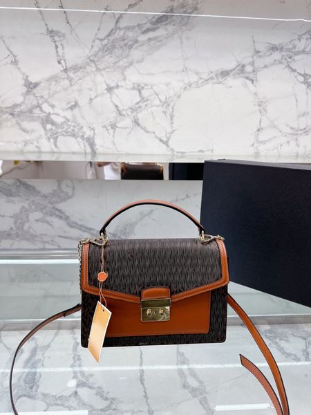 5a counter quality fashionable women bag shoulder bag postman large capacity flip designer letter luxury messenger bag
5a counter quality fashionable women bag shoulder bag postman large capacity flip designer letter luxury messenger bag