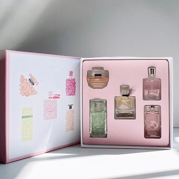 wholesale style fragrance les miniatures midnight roses 5ml, beautiful life 4ml, bright cherish 7.5ml, miracle 5ml gift perfumes kit for wom
wholesale style fragrance les miniatures midnight roses 5ml, beautiful life 4ml, bright cherish 7.5ml, miracle 5ml gift perfumes kit for wom