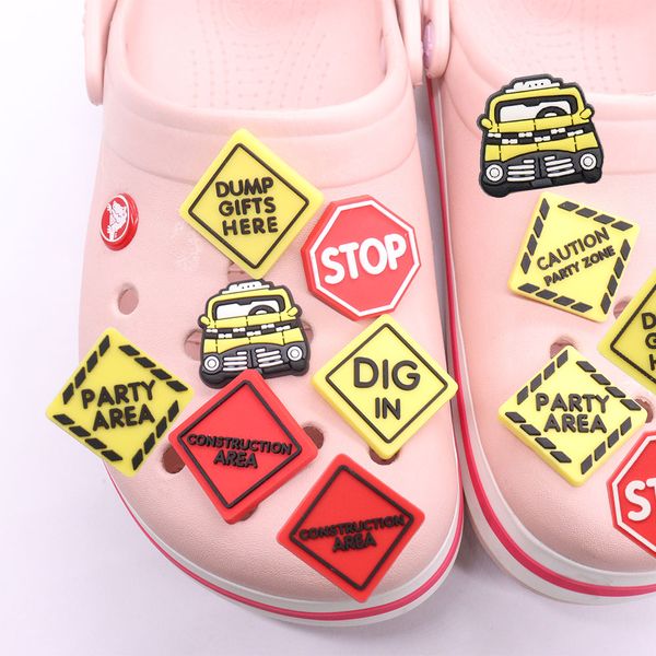 wholesale 100pcs warning signs party area pvc shoe designer accessories skull hand buckle for kids bracelet croc jibz button clog, White;pink
wholesale 100pcs warning signs party area pvc shoe designer accessories skull hand buckle for kids bracelet croc jibz button clog, White;pink