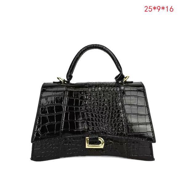 mini designer bag fashion totes handbags hourglass women half moon evening cross body stone leather retro letter pendant luxury tote purse w
mini designer bag fashion totes handbags hourglass women half moon evening cross body stone leather retro letter pendant luxury tote purse w