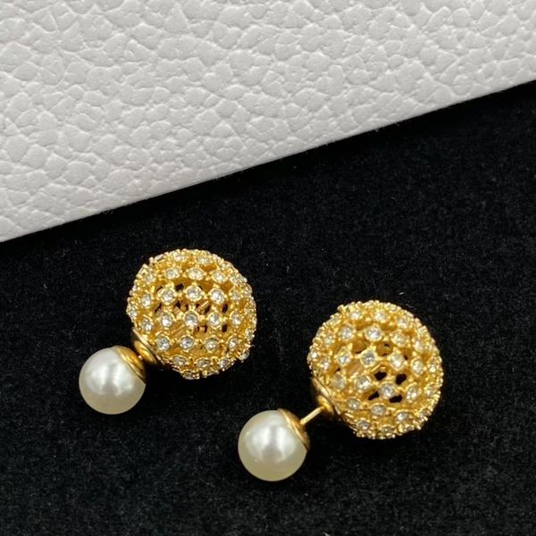 teardrop pearl earrings women's earrings with gold ball and diamond set hollowed out pearl, Golden
teardrop pearl earrings women's earrings with gold ball and diamond set hollowed out pearl, Golden