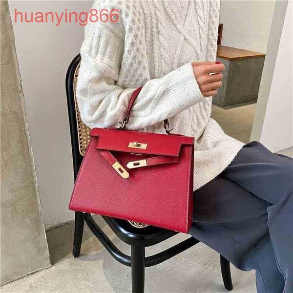 luxury bags designer handbags texture keilys herms leather women's bride's commuter 2021 fashion large capacity portable bag
luxury bags designer handbags texture keilys herms leather women's bride's commuter 2021 fashion large capacity portable bag