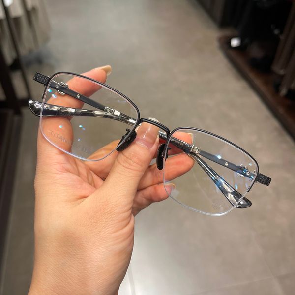 brand men titanium eyeglasses frames business half frame optical glasses for men spectacle frame anti blue light myopia glasses with origina, Silver
brand men titanium eyeglasses frames business half frame optical glasses for men spectacle frame anti blue light myopia glasses with origina, Silver