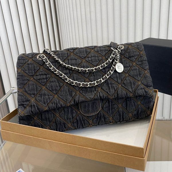 outdoor jumbo capacity denim women classic shoulder bag quilted flap retro luxury handbag crossbody designer bag sports trend suitcases port
outdoor jumbo capacity denim women classic shoulder bag quilted flap retro luxury handbag crossbody designer bag sports trend suitcases port