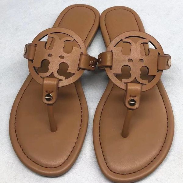flip slippers designer flops 2023 clip toe woman sandals casual female flats slides beach footwear new ladies fashion footwear miller with, Black
flip slippers designer flops 2023 clip toe woman sandals casual female flats slides beach footwear new ladies fashion footwear miller with, Black