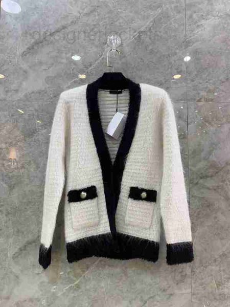 women's sweaters designer new brand jacket 2023 spring ootd fashion metal buckle coat cardigan designer high-grade leisure coat birthda, White;black
women's sweaters designer new brand jacket 2023 spring ootd fashion metal buckle coat cardigan designer high-grade leisure coat birthda, White;black