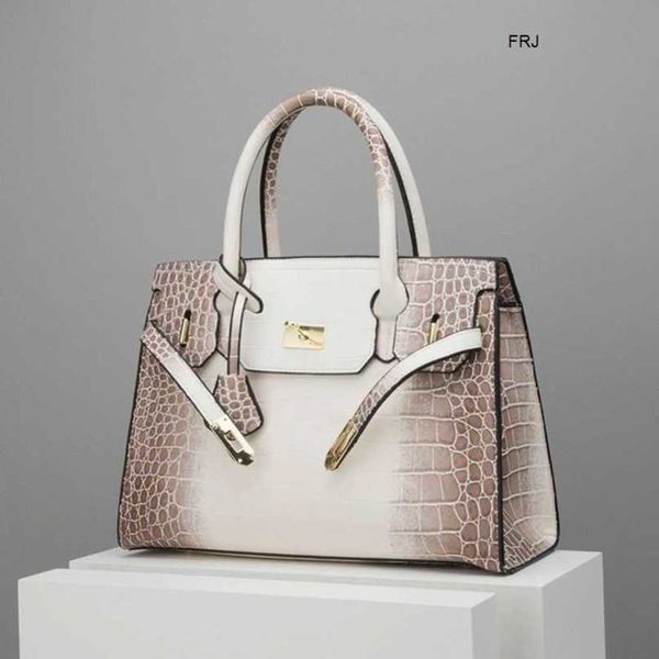 designer bagsss birkin womens 2023 new fashion handbag single shoulder messenger briefcase have logo r06z frj
designer bagsss birkin womens 2023 new fashion handbag single shoulder messenger briefcase have logo r06z frj