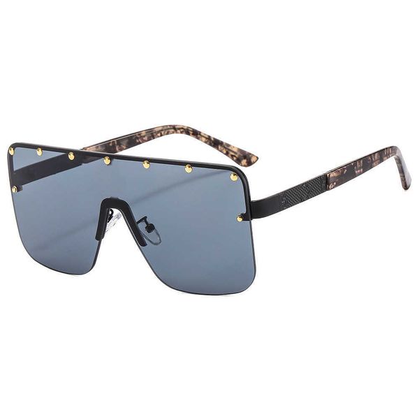 new versage sunglasses personality beauty head metal half-frame glasses men's and women's versatile rivet sunglasses star style, White;black
new versage sunglasses personality beauty head metal half-frame glasses men's and women's versatile rivet sunglasses star style, White;black