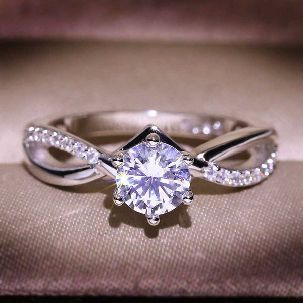 band rings classic ladies ring austrian crystal zircon ring female christmas gift wedding jewelry bridal ring 925 silver ring aa230306
band rings classic ladies ring austrian crystal zircon ring female christmas gift wedding jewelry bridal ring 925 silver ring aa230306