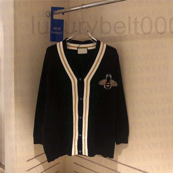 women's sweaters designer embroidery bee couples knits cardigan autumn long sleeve brand knitted coats for men and women celb, White;black
women's sweaters designer embroidery bee couples knits cardigan autumn long sleeve brand knitted coats for men and women celb, White;black