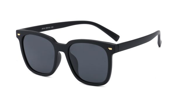 2023 new women's sunglasses trend large frame fashion street p sunglasses men's square polarized glasses viper sunglasses, reality, White;black
2023 new women's sunglasses trend large frame fashion street p sunglasses men's square polarized glasses viper sunglasses, reality, White;black