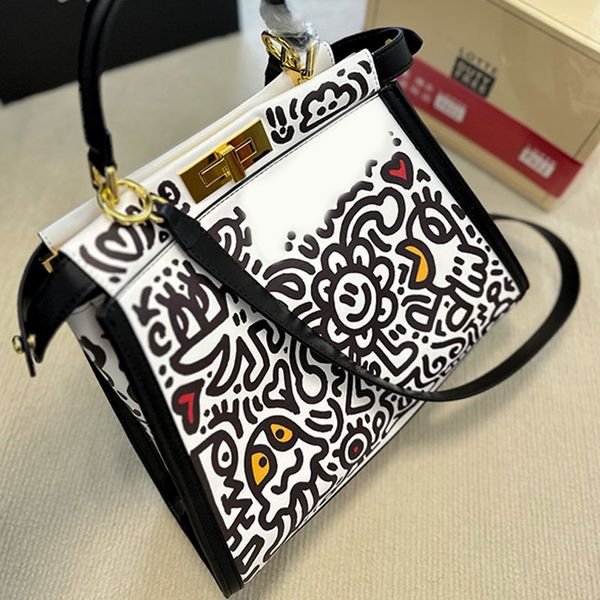 graffiti printed handbag shoulder bags large capacity package tote bag genuine leather crossbody bags fahion letter removable strap twist lo
graffiti printed handbag shoulder bags large capacity package tote bag genuine leather crossbody bags fahion letter removable strap twist lo