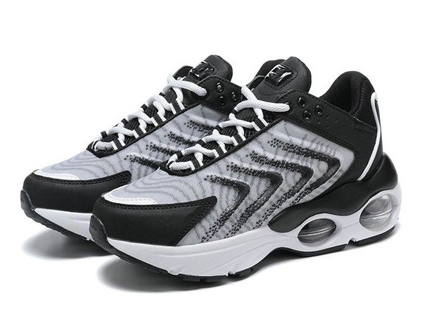2023 designer outdoor running shoes tw (tailwind) black white grey all season casual girls boys athletics sports sneakers
2023 designer outdoor running shoes tw (tailwind) black white grey all season casual girls boys athletics sports sneakers