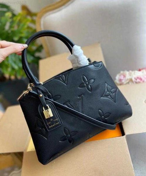 luxurys designers grand palais bag embossing flower pochette women handbag messenger bags genuine leather metis womens artsy shoulder
luxurys designers grand palais bag embossing flower pochette women handbag messenger bags genuine leather metis womens artsy shoulder
