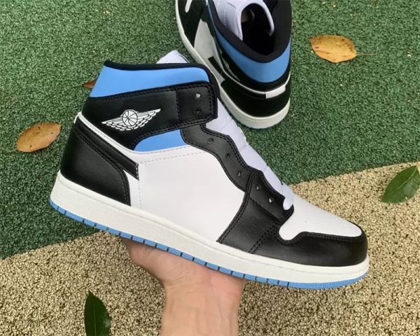 designer shoes 1s mid light smoke grey men women trainers sneakers sports black toes white blue trainers sneakers
designer shoes 1s mid light smoke grey men women trainers sneakers sports black toes white blue trainers sneakers
