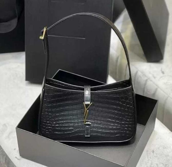quality armpit bags classic leather designer handbags for ladies shoulder bags baguette multi-color fashion bags wholesale
quality armpit bags classic leather designer handbags for ladies shoulder bags baguette multi-color fashion bags wholesale