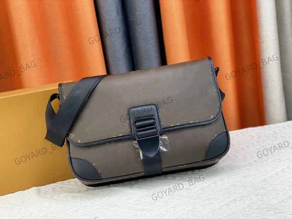 archy messenger bag men cross body letter monograms embossed designer large capacity for 15-inch lapadjustable removable jacquard strap shou
archy messenger bag men cross body letter monograms embossed designer large capacity for 15-inch lapadjustable removable jacquard strap shou
