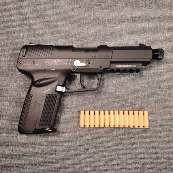 toy gun fn five-seven laser blowback toy pistol shell ejection launcher with empty lock function for adults boys children shooting games
toy gun fn five-seven laser blowback toy pistol shell ejection launcher with empty lock function for adults boys children shooting games