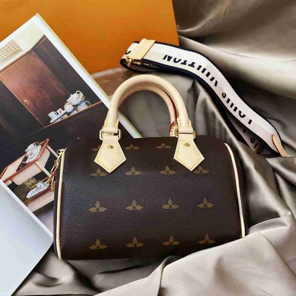 luxury designer fashion cross body handbags clutch printed pattern duffel travel bag grip speedy nano 20 25 bandouliere purses leather women
luxury designer fashion cross body handbags clutch printed pattern duffel travel bag grip speedy nano 20 25 bandouliere purses leather women