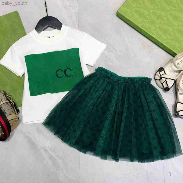 luxury designer kids t-shirt veil skirt fashion british fashion brand summer childrens treasures and girls cotton two-piece luxury designer, White
luxury designer kids t-shirt veil skirt fashion british fashion brand summer childrens treasures and girls cotton two-piece luxury designer, White
