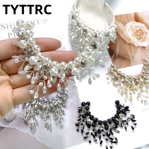 shoe parts accessories 1pc diy flat slipper flower beautiful beading elegant design bridal wedding party shoes accessory for high heels shoe, White;pink
shoe parts accessories 1pc diy flat slipper flower beautiful beading elegant design bridal wedding party shoes accessory for high heels shoe, White;pink
