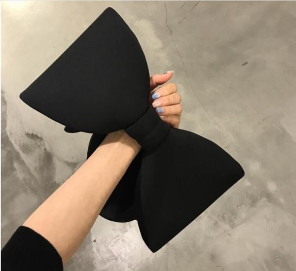 evening bags 1 piece women valentine's handbags big bow day clutch bag evening party clutches black handbag shoulder bag bolsas feminin
evening bags 1 piece women valentine's handbags big bow day clutch bag evening party clutches black handbag shoulder bag bolsas feminin