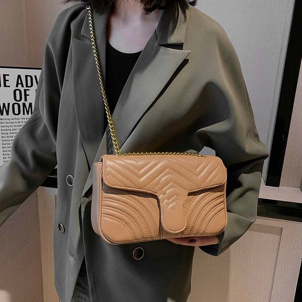 bag women's new fashion chain bag xiaoxiangfeng one-shoulder messenger bag advanced flip small square bag 7395
bag women's new fashion chain bag xiaoxiangfeng one-shoulder messenger bag advanced flip small square bag 7395
