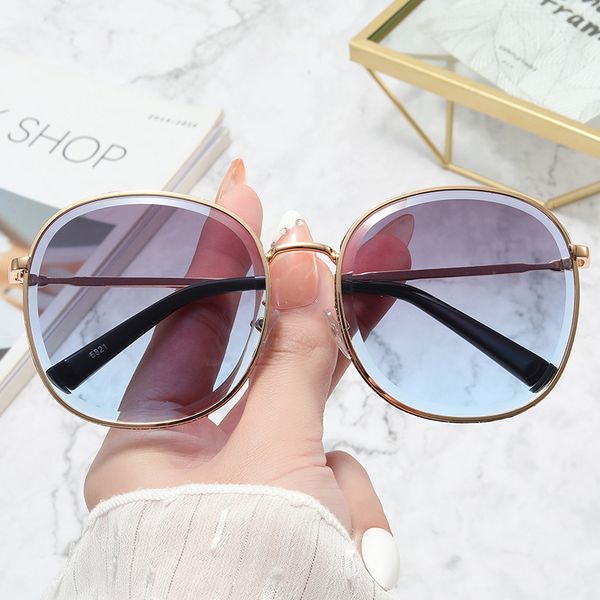niche design round glasses sunglasses women's 2023 fashion metal frame style glasses uv400 protective lenses, White;black
niche design round glasses sunglasses women's 2023 fashion metal frame style glasses uv400 protective lenses, White;black
