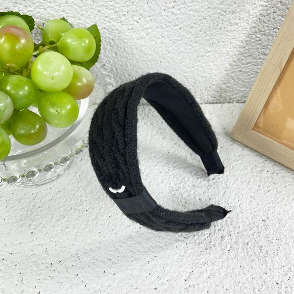 designer hair hoop headband for women fashion luxury hair accessories head wraps headwear
designer hair hoop headband for women fashion luxury hair accessories head wraps headwear