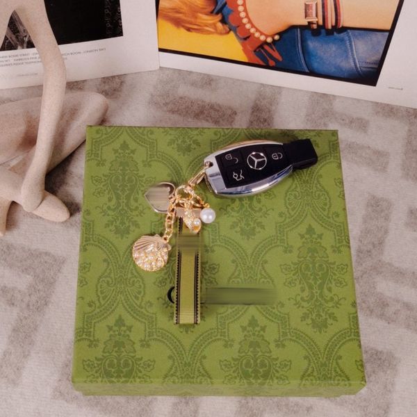 keychain key chain buckle lovers car keychain handmade leather keychains men women bags pendant accessories 8 color with box and dust bag le, Silver
keychain key chain buckle lovers car keychain handmade leather keychains men women bags pendant accessories 8 color with box and dust bag le, Silver