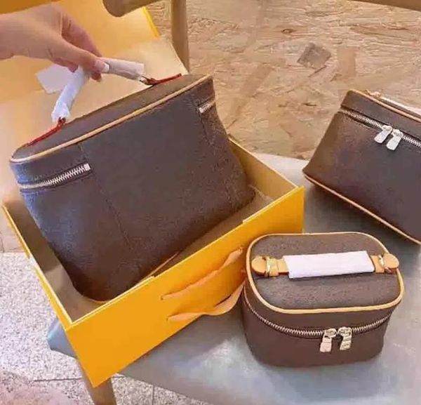 designer- women handbag women cosmetic bags makeup bag travel pouch make up bag ladies purses toiletry bag
designer- women handbag women cosmetic bags makeup bag travel pouch make up bag ladies purses toiletry bag