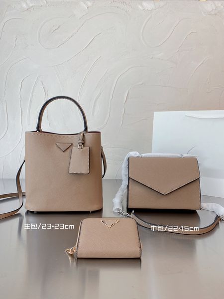 designer bucket bag, messenger bag, triangle bag, saddle bag, handbag, purse, three-piece set, high-grade leather hardware accessories whole
designer bucket bag, messenger bag, triangle bag, saddle bag, handbag, purse, three-piece set, high-grade leather hardware accessories whole