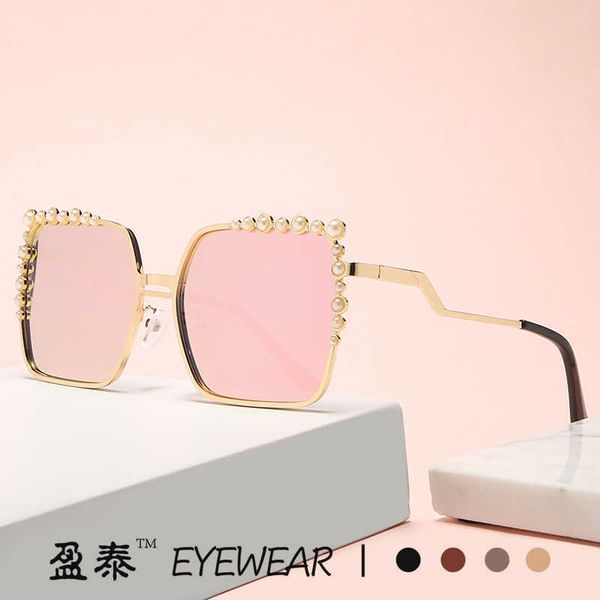 2022 new f family decorative pearl sunglasses trend net red fashion large frame diamond square, White;black
2022 new f family decorative pearl sunglasses trend net red fashion large frame diamond square, White;black