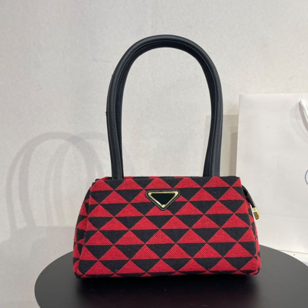 shoulder bag 2023 luxury women's bag designer bag tote bowling bag fashion the killer briefcase triangle label pattern colorwork embroi
shoulder bag 2023 luxury women's bag designer bag tote bowling bag fashion the killer briefcase triangle label pattern colorwork embroi